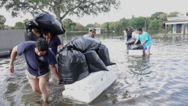 Breaking News Flooding in Fort Lauderdale Leaves Neighborhoods Devastated!