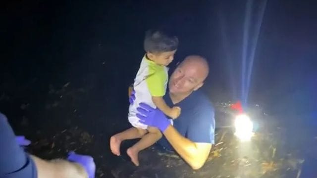 Firefighter Saves Child From Drowning in Record-breaking Floods!