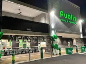 Tallahassee's Publix Store Sets New Standard for Grocery Shopping!