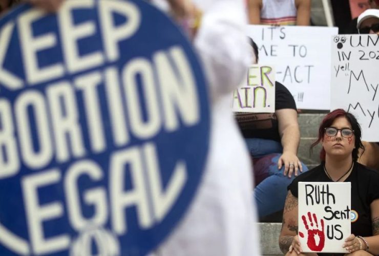 Florida Abortion Advocates in Sprint to Secure Constitutional Amendment: Petition Deadline Looms