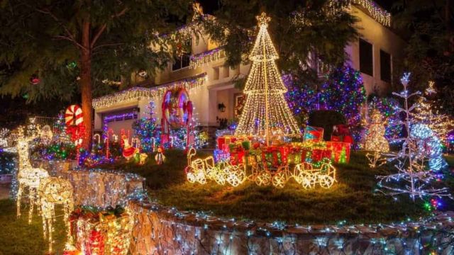 These Towns in Tennessee Have the Best Christmas Light Displays 
