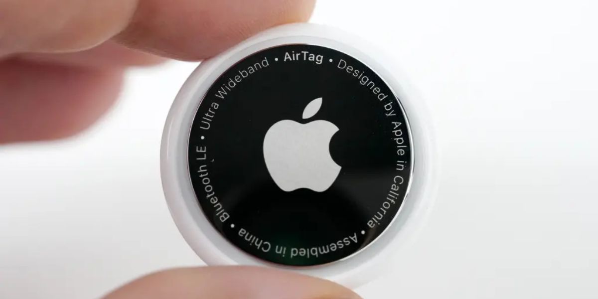 Apple AirTag's Role in Recovering Stolen Luggage of Florida Family in North Carolina