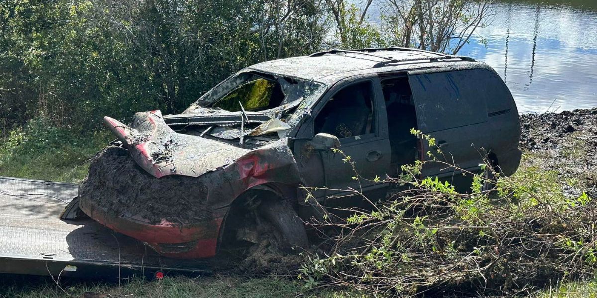 Divers Uncover Multiple Bodies Inside Submerged Car in Florida Pond