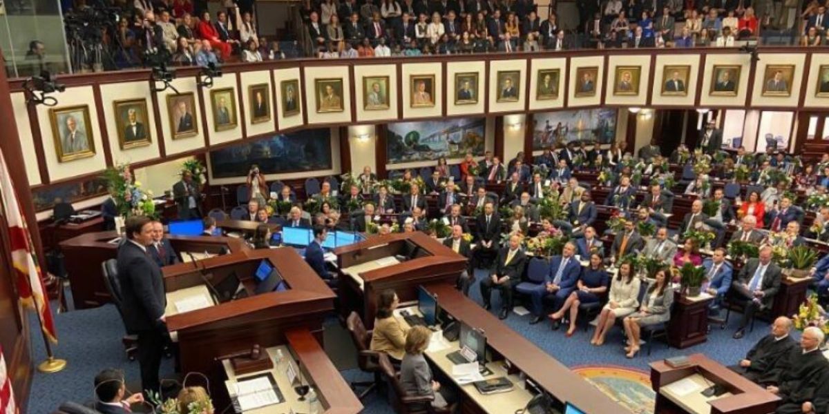 Florida Legislature Considers Impose Term Limits on County Commissioners