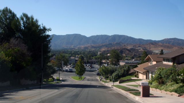 Caution Zones: Ranking Santa Clarita's High-Risk Neighborhoods in California