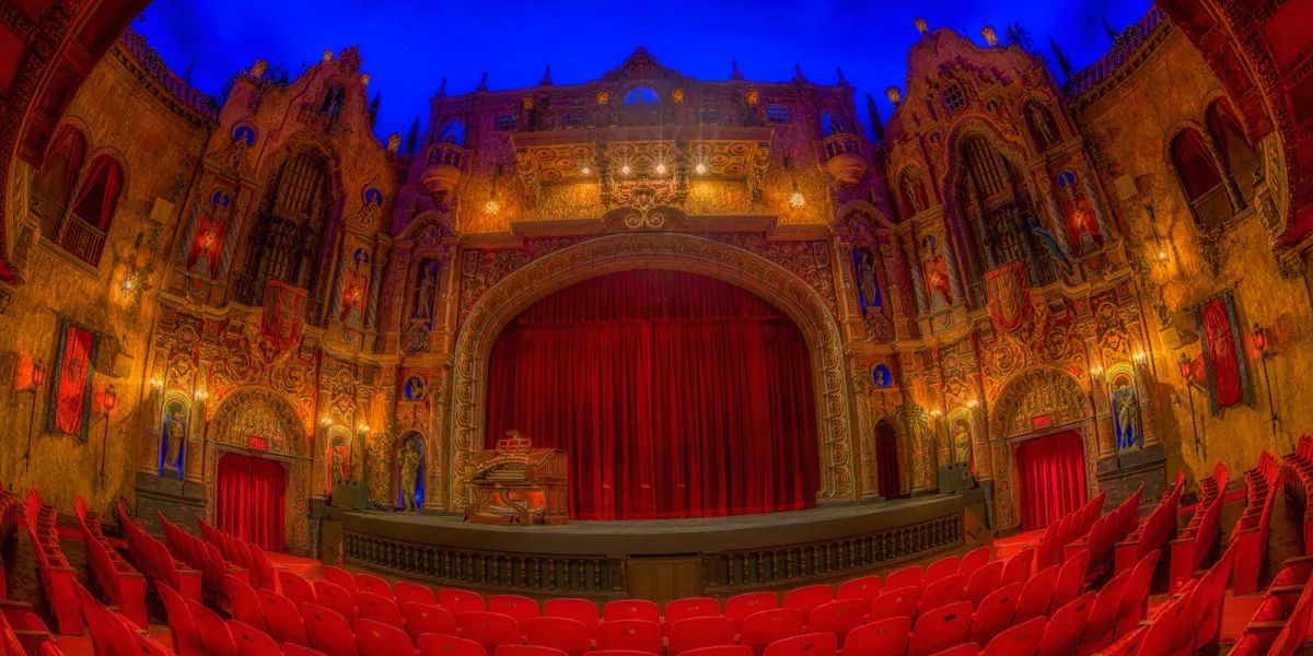 Chart-Topping Cinemas Discovering Florida's Favorite Cinema Destination