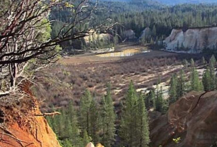 Hiking Through History Uncovering the Mystery of California's Abandoned Cemetery