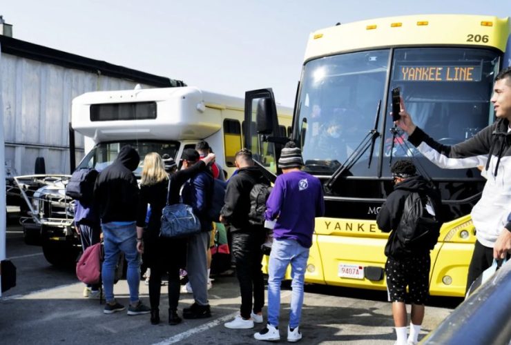 Texas Officials Say They’re Not Shipping Migrants to Fresno