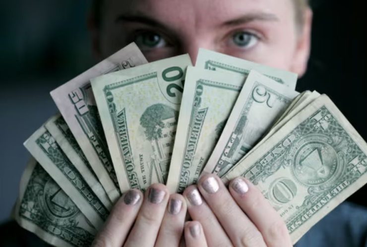 This Missouri City Has Been Named as the Highest Paid Employees