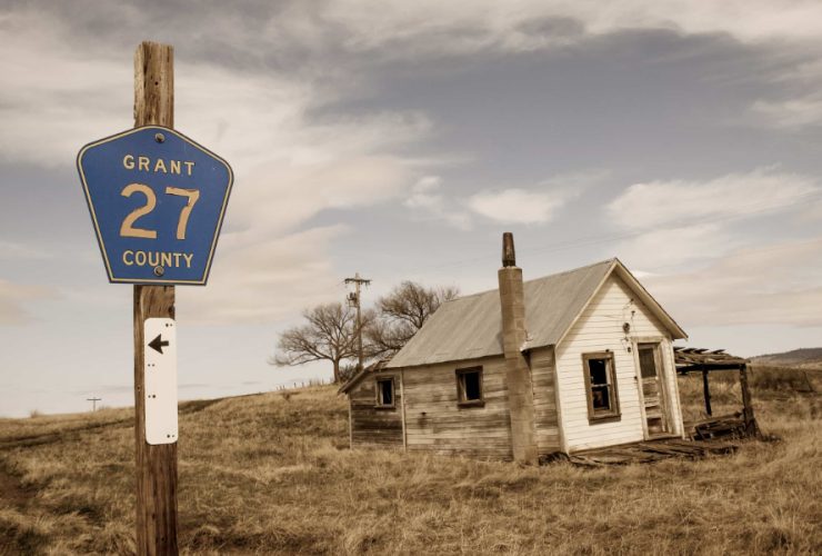 5 Ghost Towns Across Oregon With Their Histories