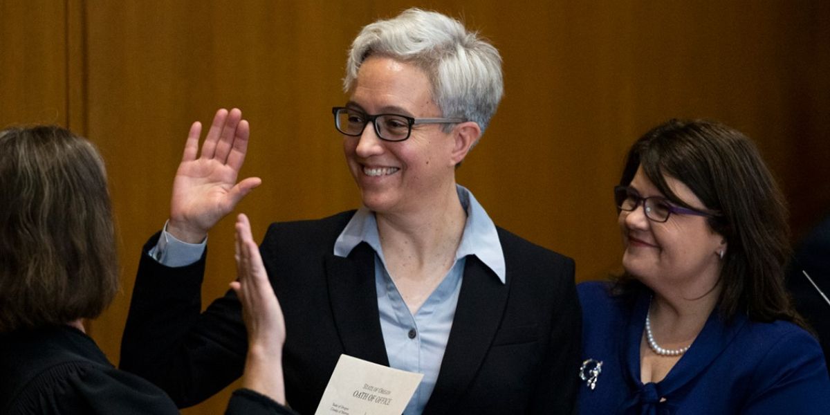 Ethics Commission Investigates Complaint Against Oregon Governor and First Lady