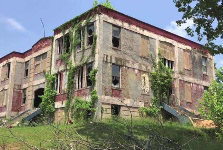 Forgotten Corners: Exploring Abandoned Places in West Virginia