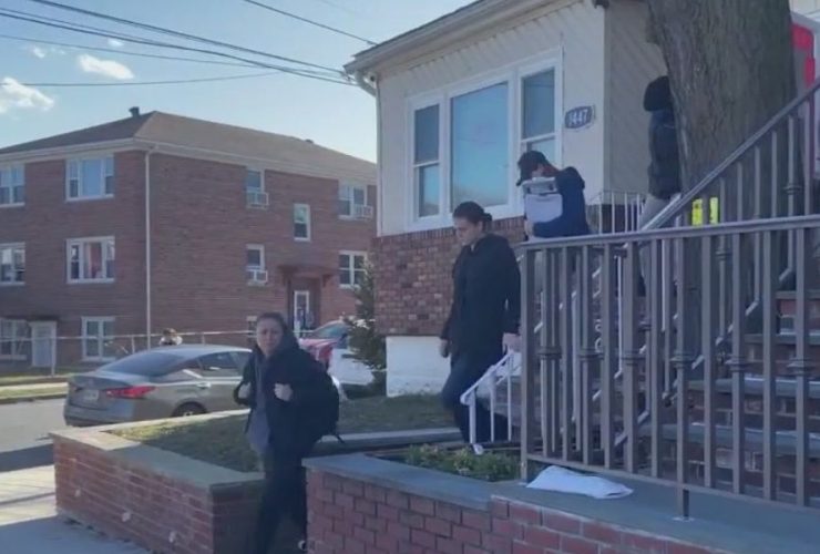 FBI Conducts Raid on NYC Mayor Eric Adams's Aide's Residence