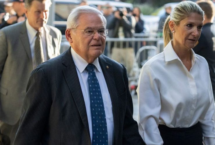 Bob Menendez's Wife Under Scrutiny for Alleged Corrupt COVID Lab Connection, Feds Report