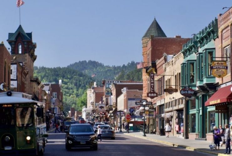 Inviting Escapes: South Dakota's Friendliest Towns