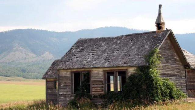 Lost Lessons 5 Abandoned Schools Surrendered to Nature in Idaho 