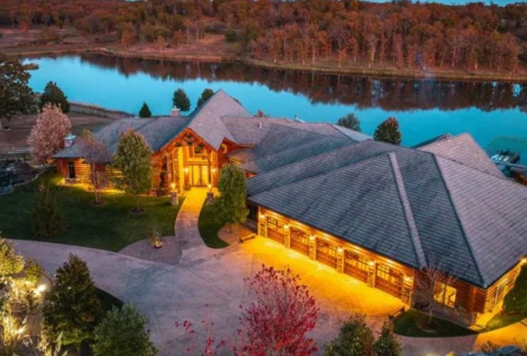 Where Affluence Resides: Ranking Missouri's Costliest Areas to Call Home