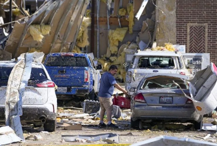 22 Dead, Thousands Lose Power as Storms Hit Over Memorial Day Weekend