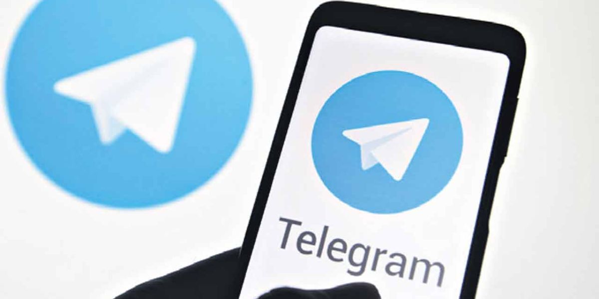 Agents Discover Telegram Chat Network Used by 1,000 Smugglers on Woman’s Phone