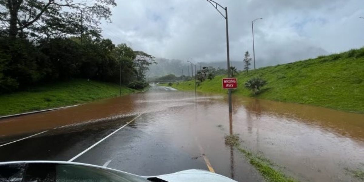 Alert: Forecasters Warn of Flooding as Kona Low Takes Aim at Hawaii