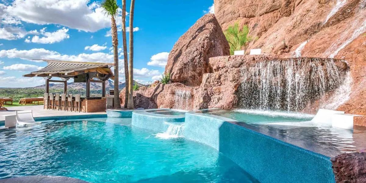 Arizona Adventures Await: 5 Airbnb Experiences Beyond Imagination!