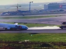 Critical Landing: Boeing 767 Emergency Landing Due to Front Landing Gear Failure