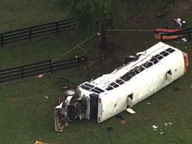 Fatal Bus Crash Involving Farmworkers: Death Toll Rises to 8, Risk of Further Losses
