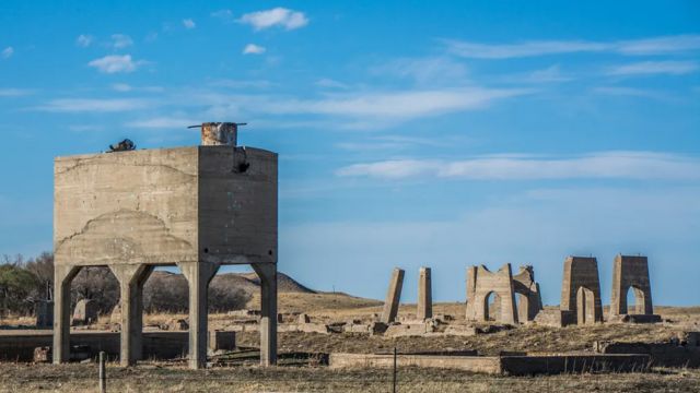 Haunting History Nebraska's 5 Mysterious Ghost Towns