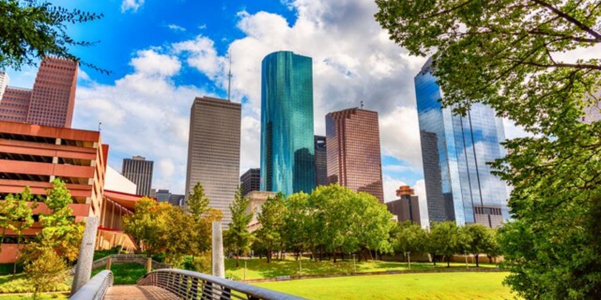 Houston Homebuyers' Guide: Finding the Perfect Moment to Buy