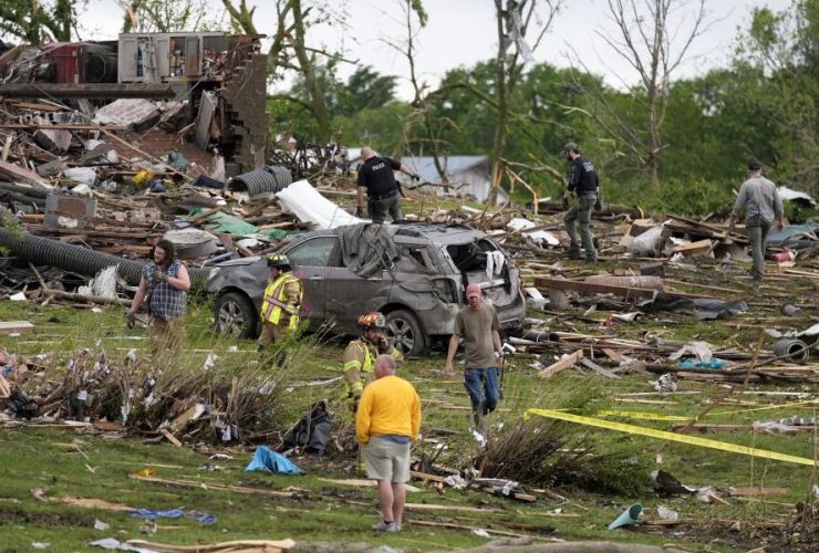Iowa Tornado Disaster: Multiple Fatalities and Injuries Confirmed