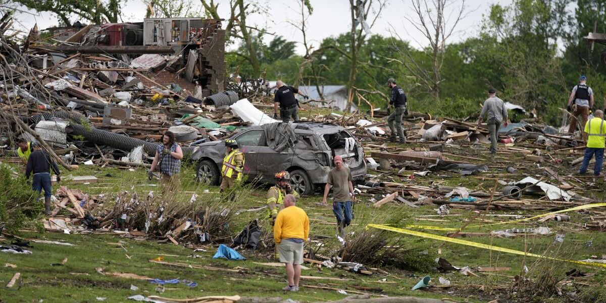 Iowa Tornado Disaster: Multiple Fatalities and Injuries Confirmed