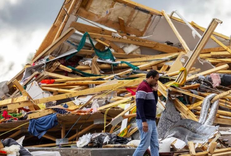 Nebraska and Iowa Governors Advocate for Federal Disaster Aid After 2024 Tornado Outbreak