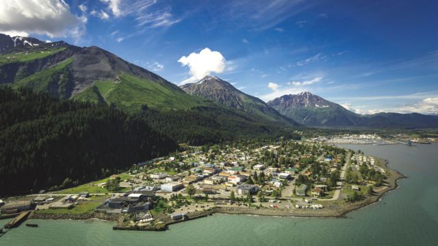 Plan Your Epic Summer Vacation: Alaska's Coolest Small Towns