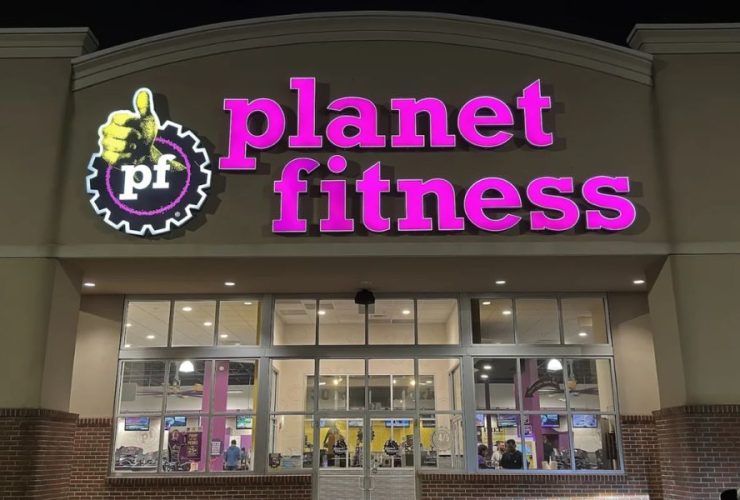 Planet Fitness Price Hike Contradiction Amid Cost-Conscious Consumer Trends