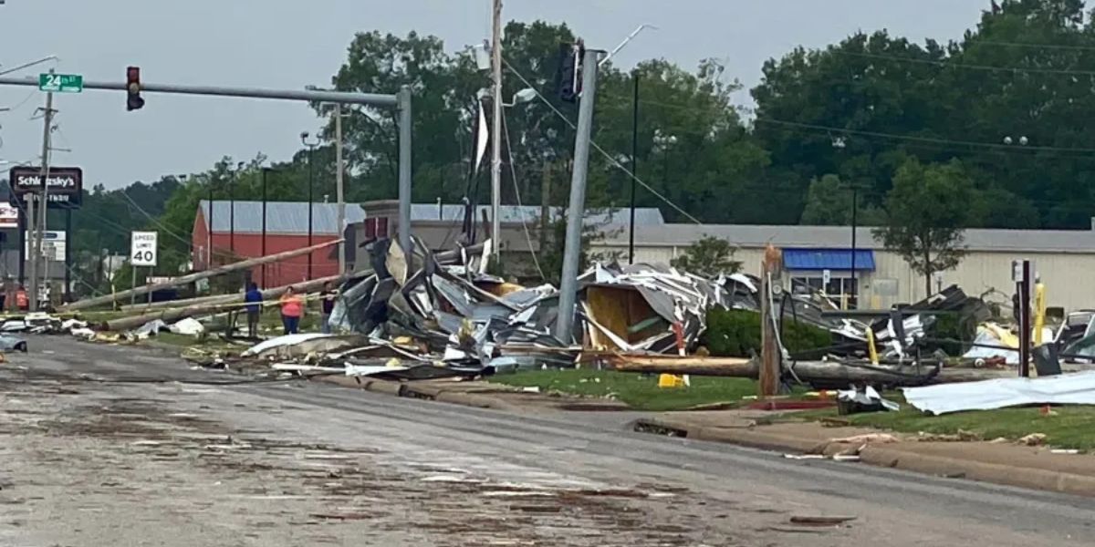 Severe Weather Devastates Northern Arkansas: Death Toll Rises to 8