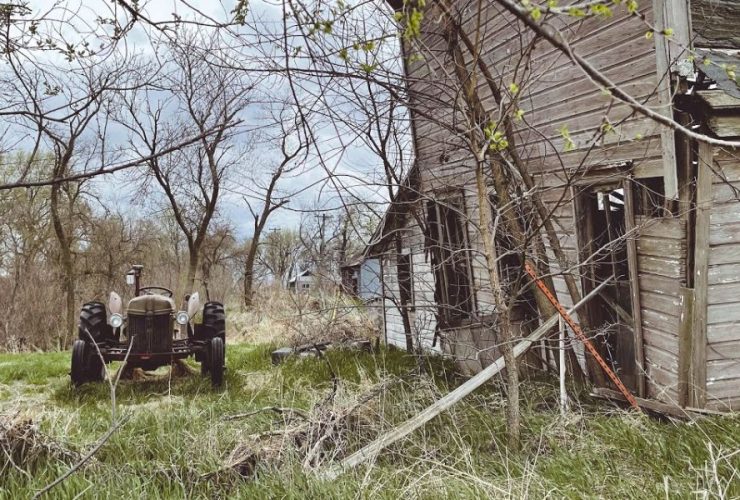 Step into the Past: Discover 5 Ghost Towns That Time Forgot in Nebraska!