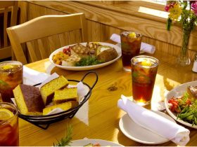 Taste the Coast: Nags Head's Seafood Scene Awaits Your Palate!