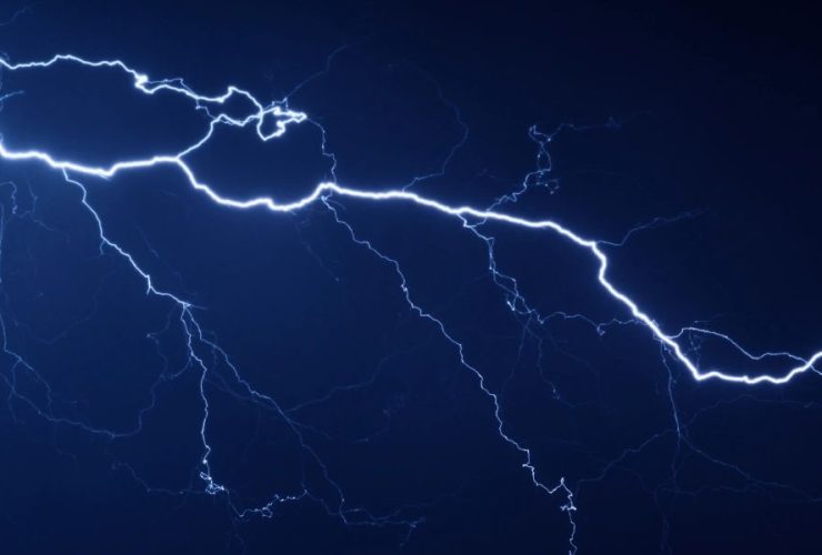 Lightning Incident in Utah Sends 7 Youth Group Members to Hospital