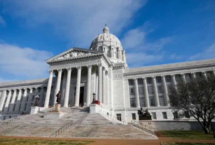 Missouri Targets Corporate Tax Elimination by 2028 with New Bill