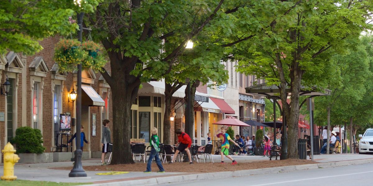 Southern Charm or Snobbishness Alabama's 5 Posh Neighborhoods