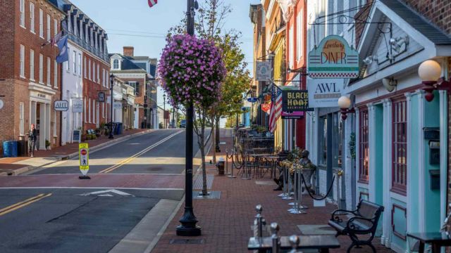 Where the Elite Meet Virginia's 5 Snobbiest Neighborhoods