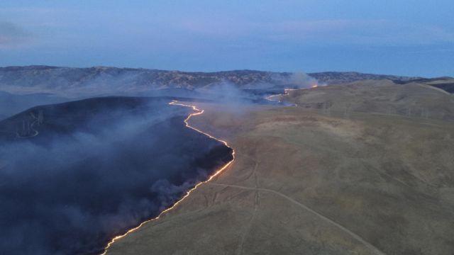 Wildfire Near San Francisco Grows to 14,000 Acres, Injures 2 Firefighters