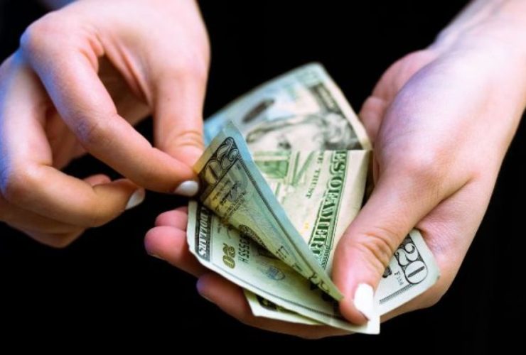 Chicago's Minimum Wage to Rise from Monday What Workers Should Expect