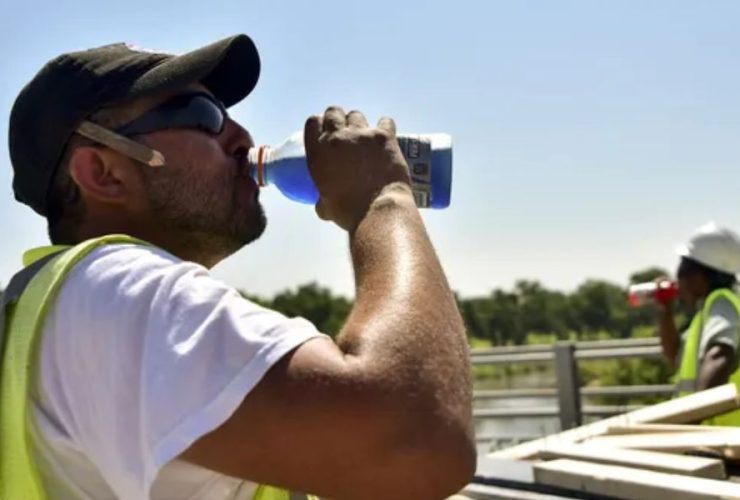 Day 21 of Heat Advisories Health Risks You Need to Know in South Florida