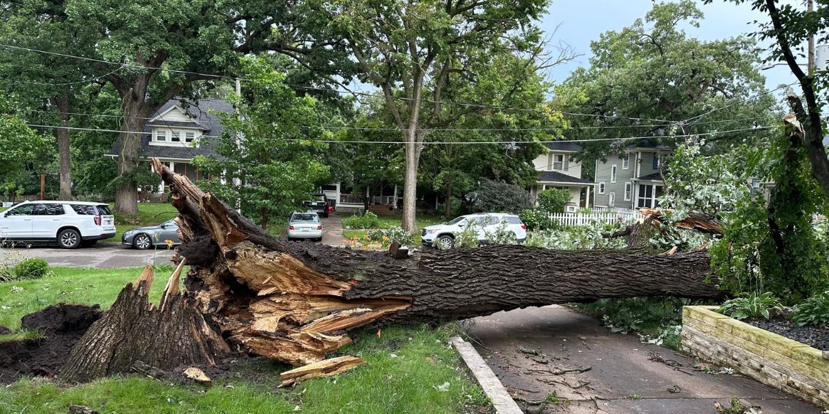 Des Moines Tornado Strikes: Miraculously No Injuries Reported!