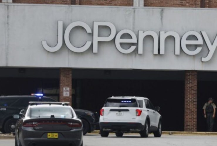 Iowa Mall Shooting Teen Suspect in Custody, Two Victims Wounded