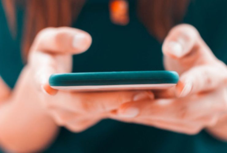 New Cellphone Policy for Virginia K-12 Students to Begin in January