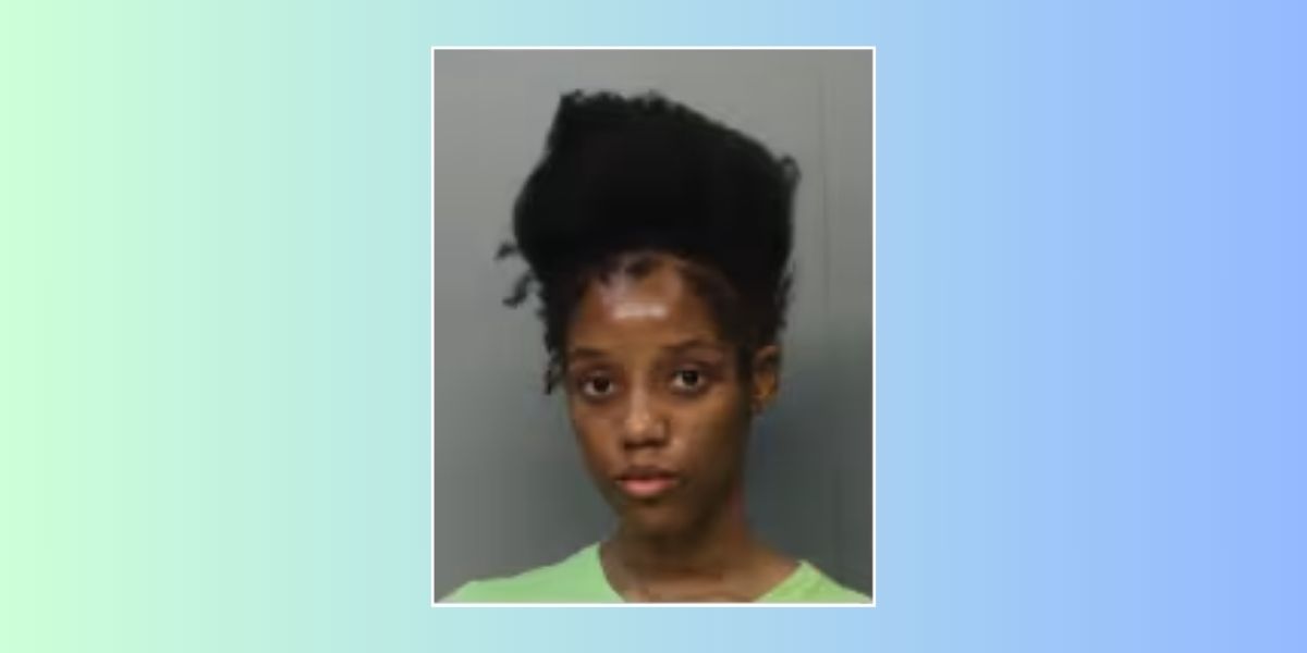 Sibling Strife Miami Woman Accused of Stabbing Sister in Bathroom Dispute