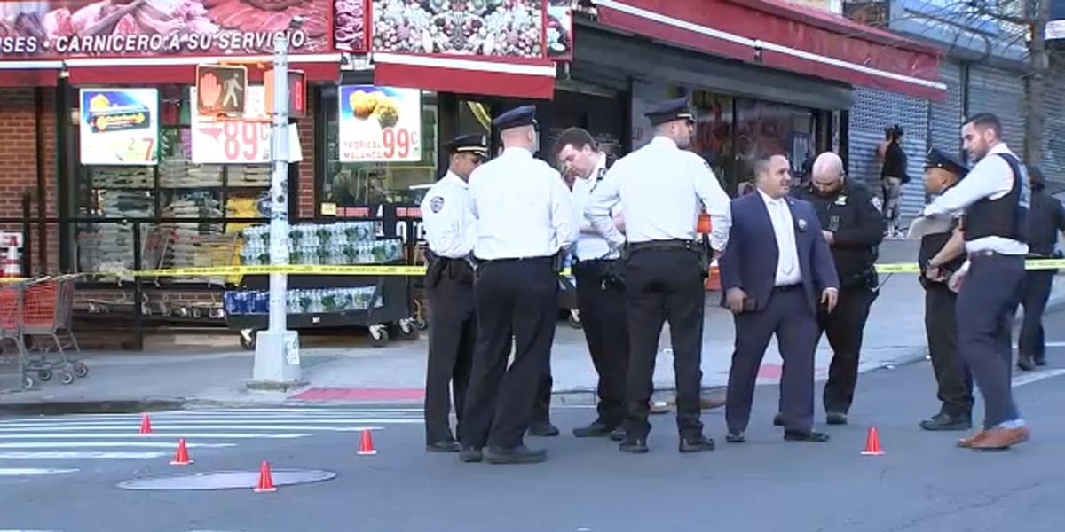 Police on the Lookout for Two Gunmen After Bronx Shooting Leaves Six Hurt