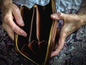 Major $1,300 Cut in Social Security Benefits: Find Out When It Starts